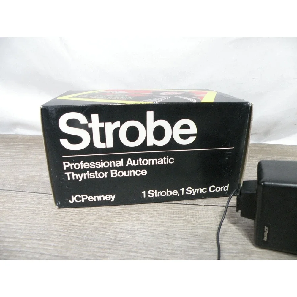 JCPenney Professional Automatic Thyristor Bounce Strobe Flash w/ Box Manual